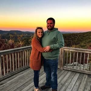 Meet your Posher, Lora